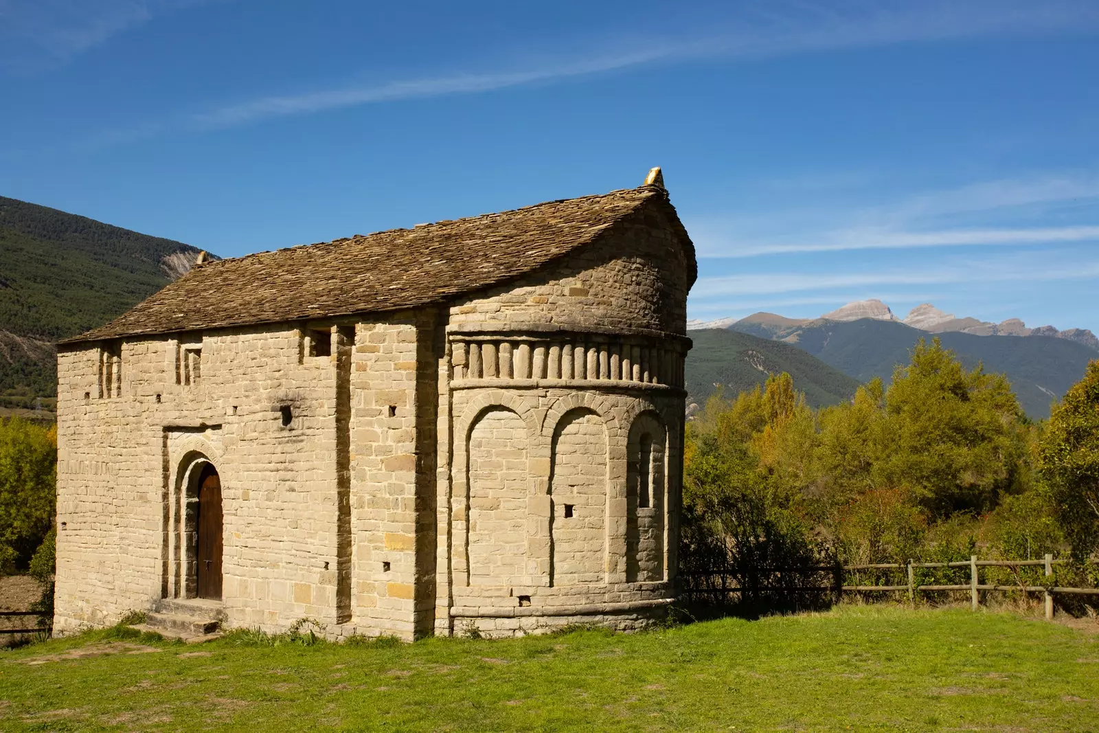 Ermita de Sant Joan de Busa.