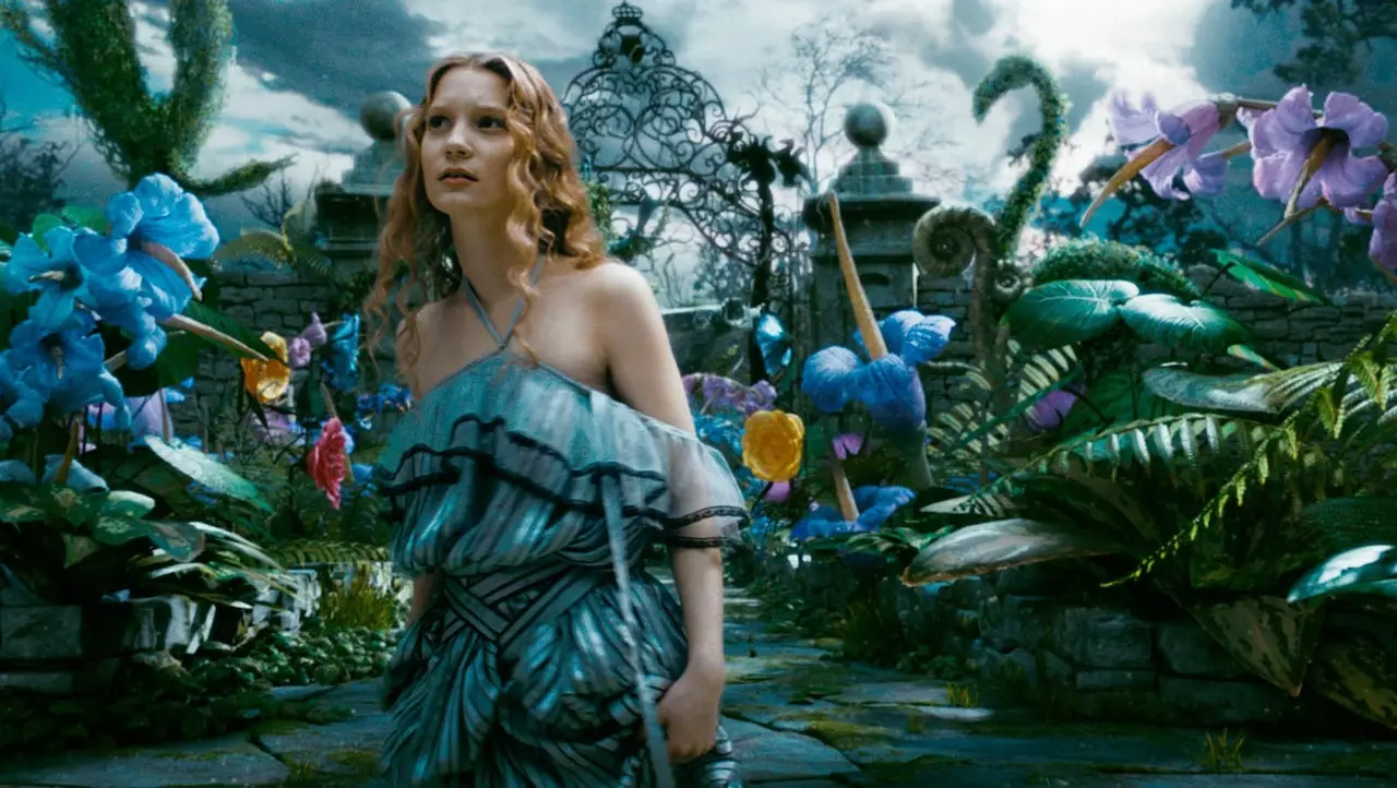 'Alice in Wonderland' heeft tientallen aanpassingen gehad