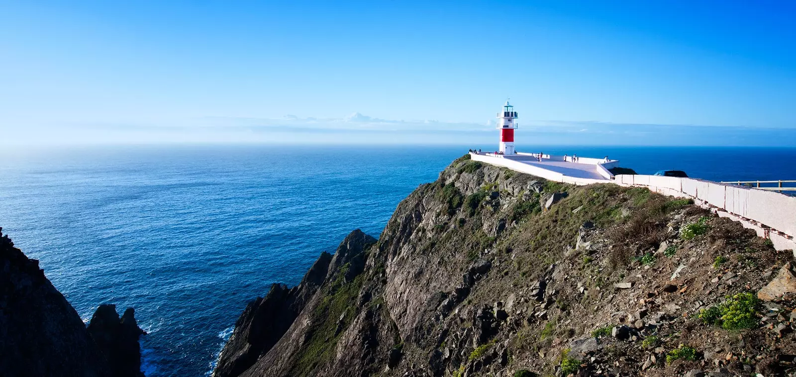 The route of the lighthouses by train along the Galician coast