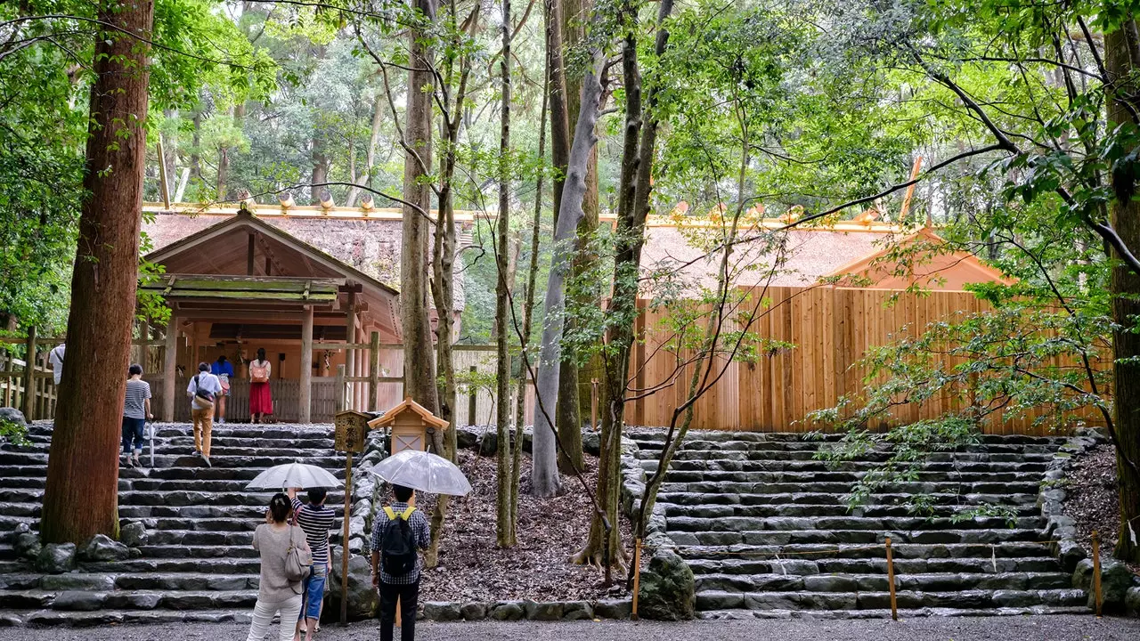 Japonia përmes librave