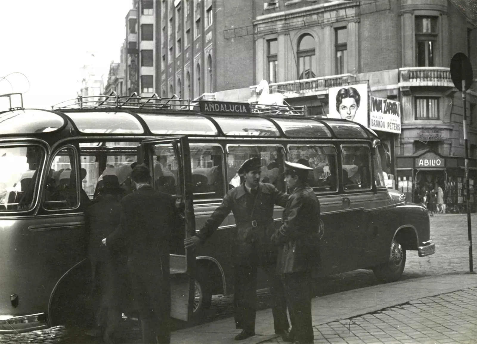 50-yillarda Madrid avtobusiAndalusiya