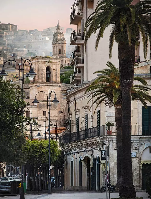 Corso Umberto Avenue an der charmanter Stad Modica