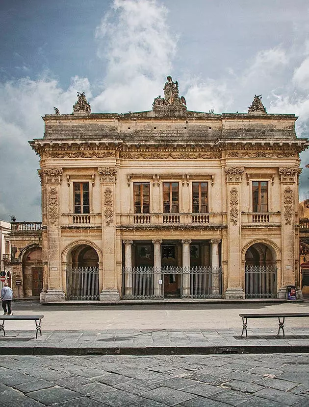 Nhà hát Baroque của Noto