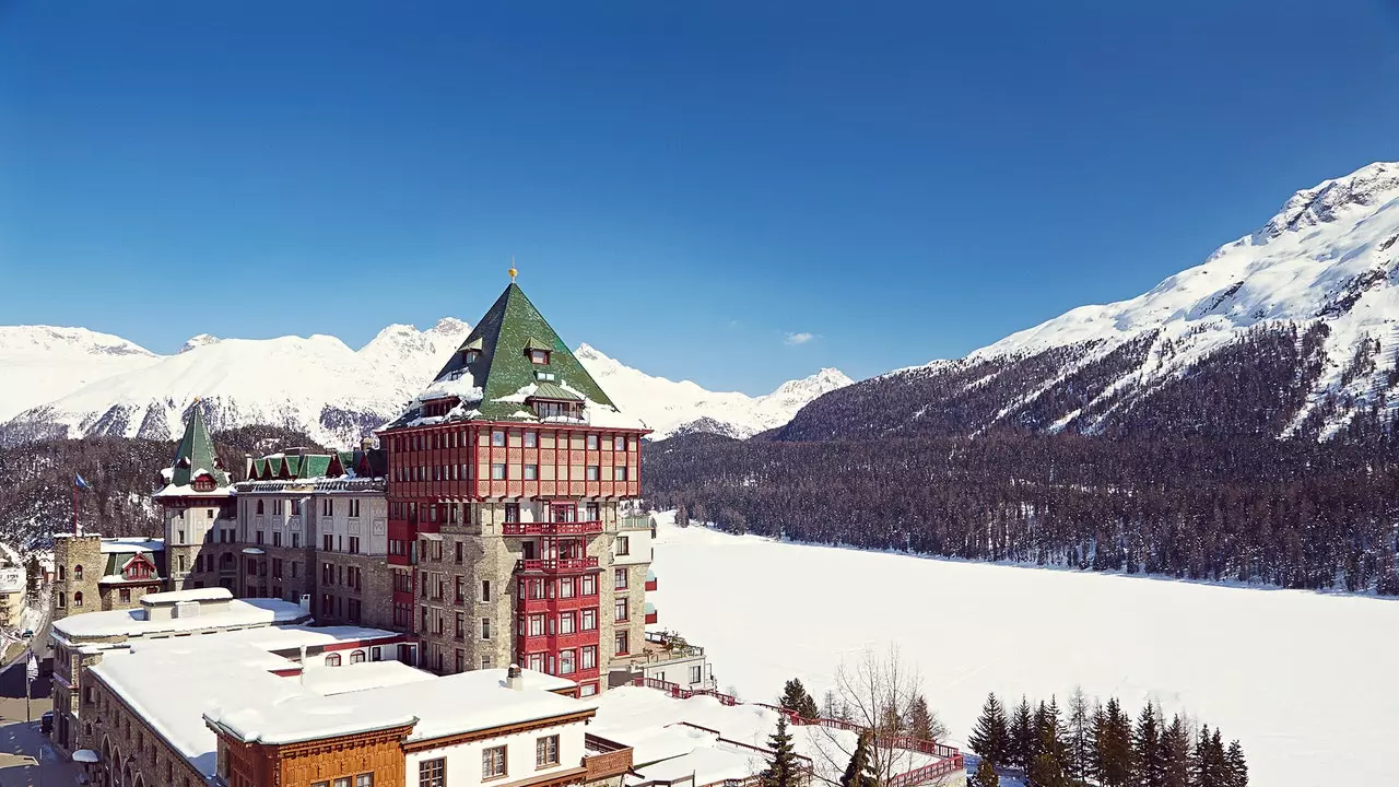 St Moritz, paradís fyrir skíði, lúxus... og líka list