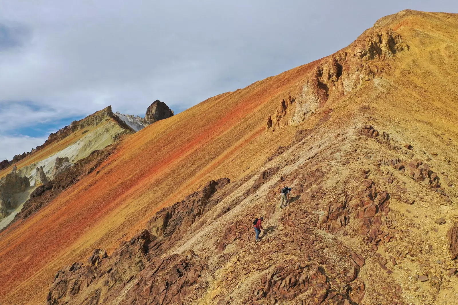 Padina vulkana Tunipa u blizini Salar de Uyuni Bolivija