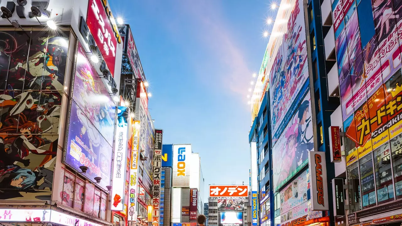 Een wandeling door het futuristische Tokyo: dat wil zeggen, ultra-Tokyo