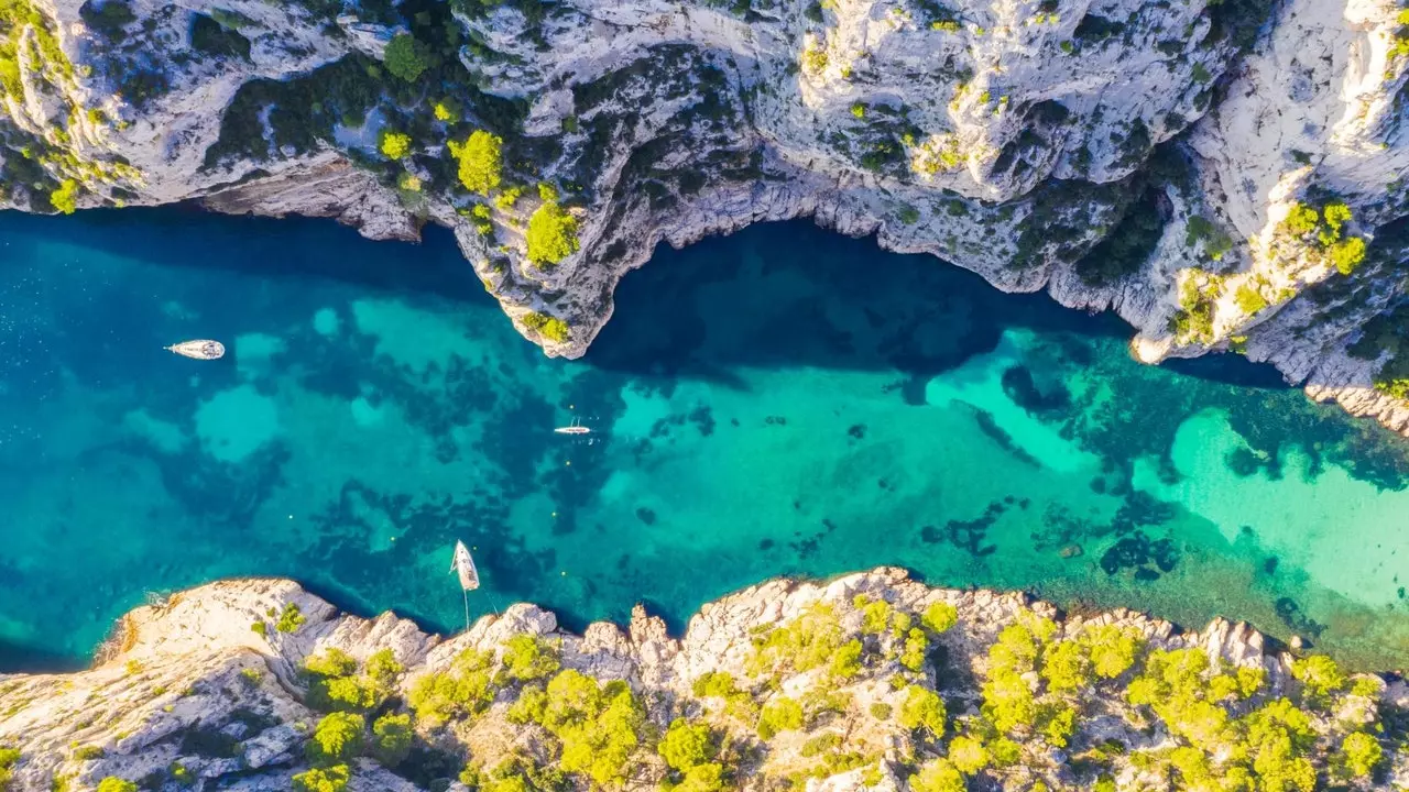 Les Calanques: coirnéil aisling ar an gCôte d'Azur