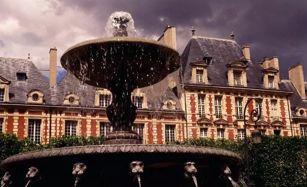 The Place des Vosges