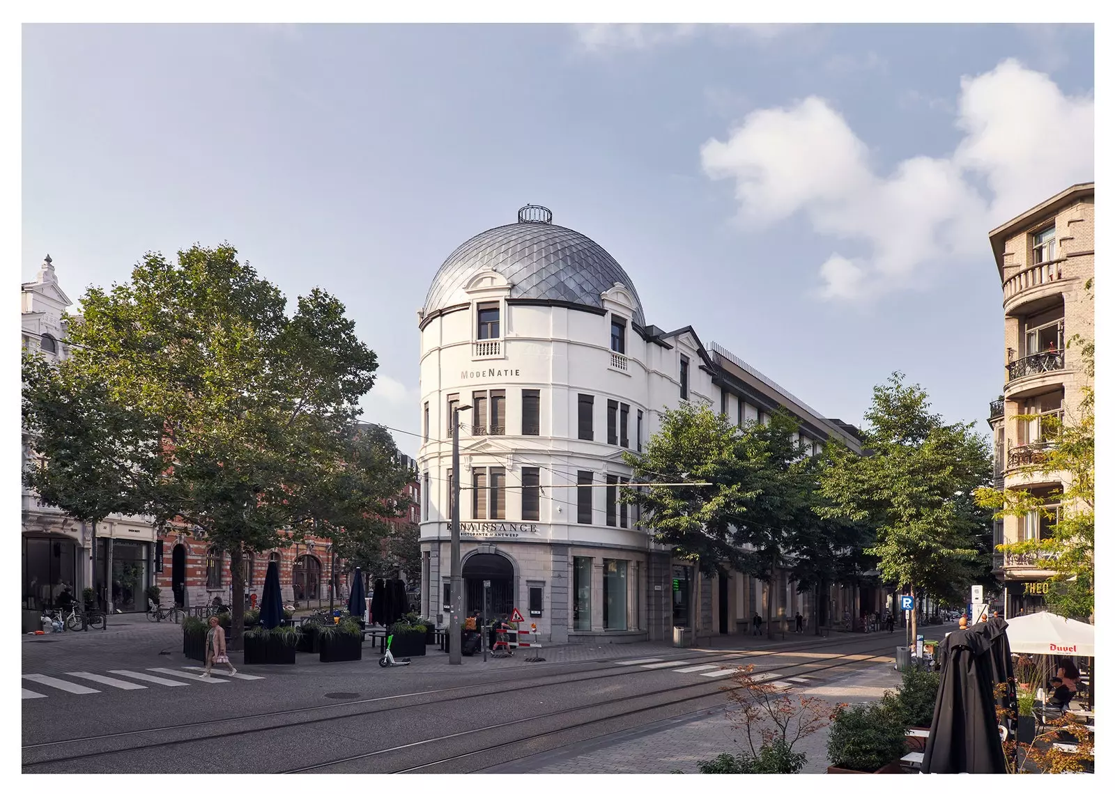 Antwerpens modemuseum åbner dørene igen