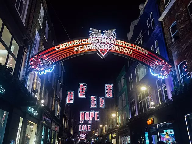 Carnaby Streets epicentrum för julmarknaden