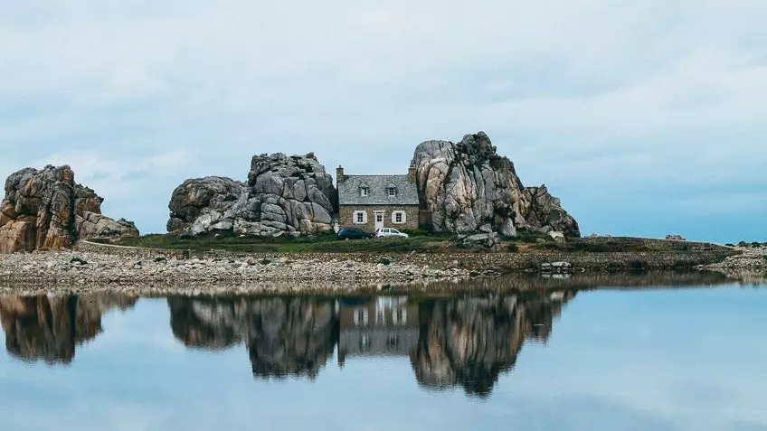 Castel Meur: namas tarp uolų Prancūzijos Bretanėje