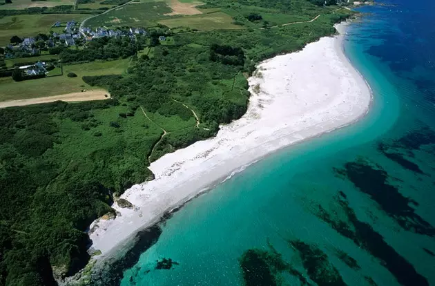 Kúpt strönd GrandsSables Groix.