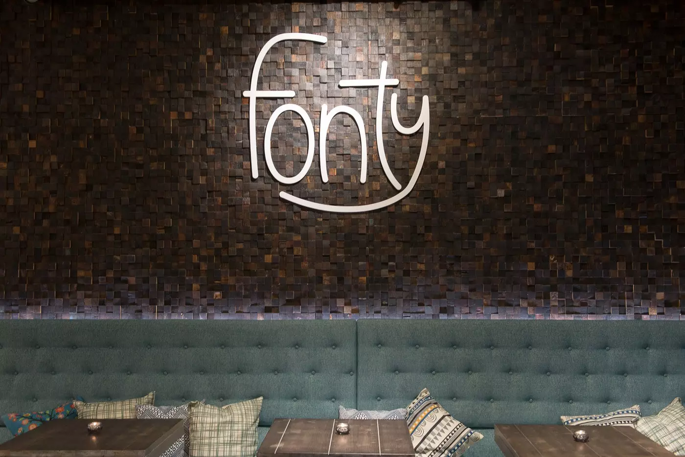 Cümə axşamı gecəsi Fonty Bistrodur