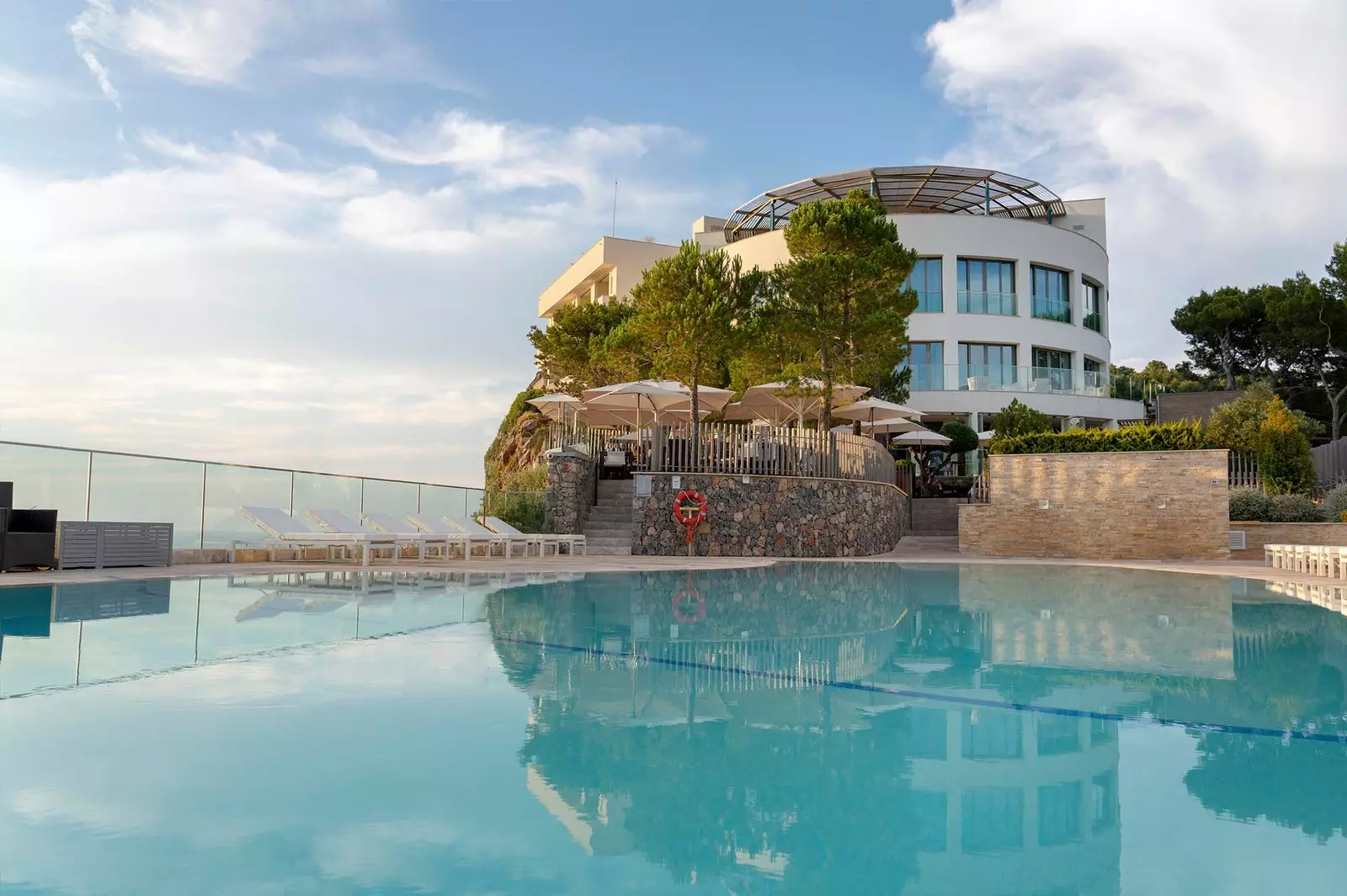 piscina hotel Jumeirah Port Soller Hotel Spa