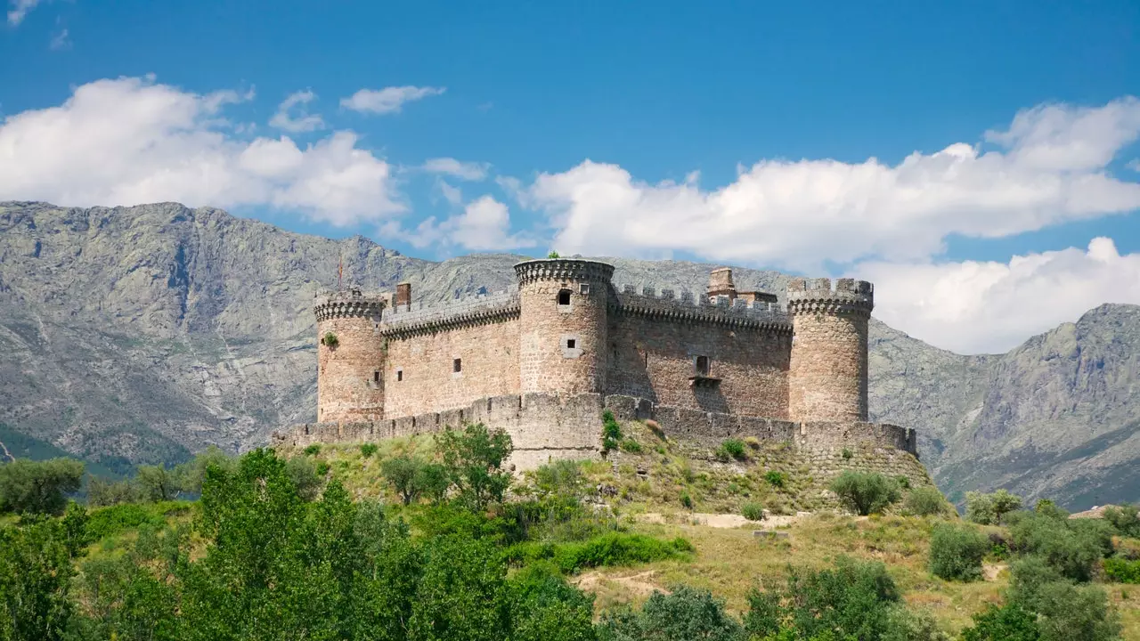 Sababu saba kwa nini Mombeltrán ni kito cha Gredos