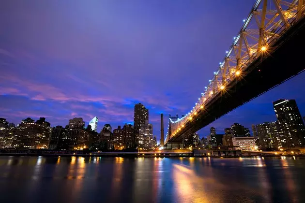 Queensboro-brug vanuit Queens