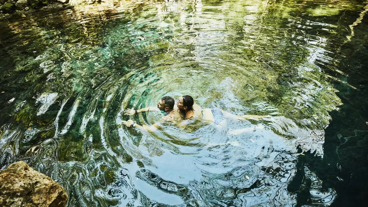 Kolam semula jadi di Sepanyol: beginilah kami menyejukkan badan apabila tiada pantai