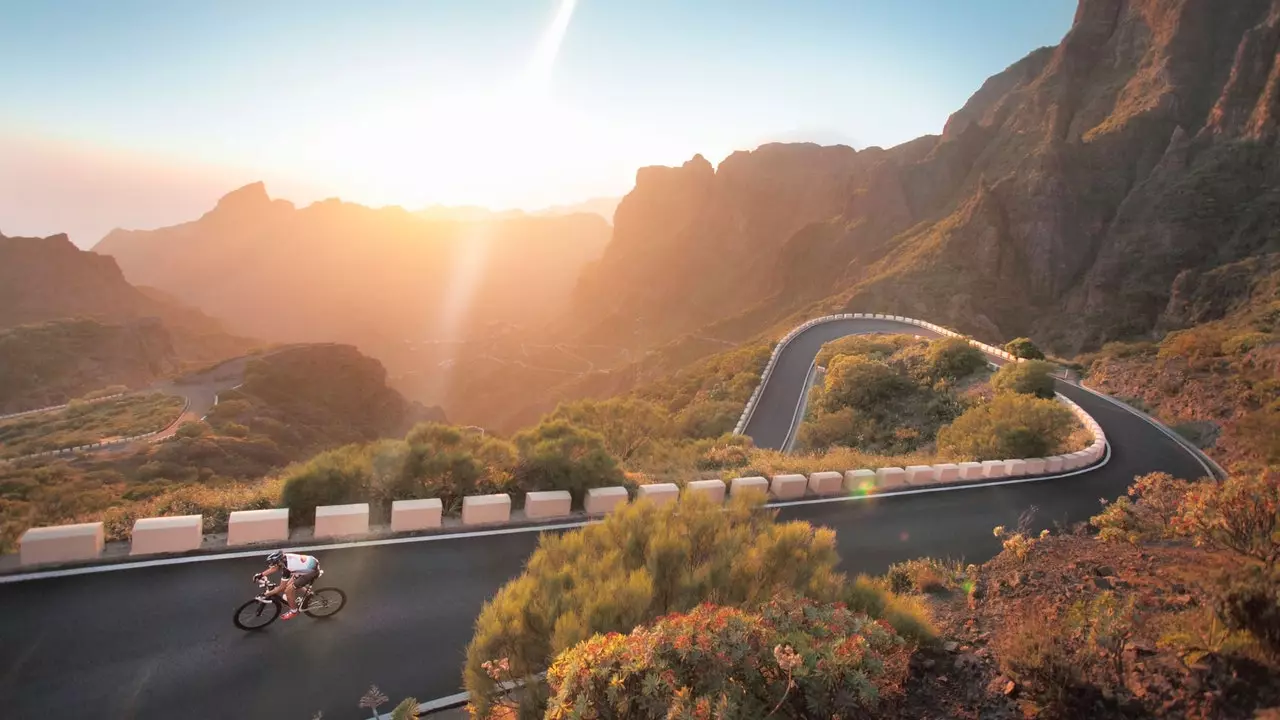 Tenerife, eleito como o melhor destino da Europa para os amantes do ciclismo