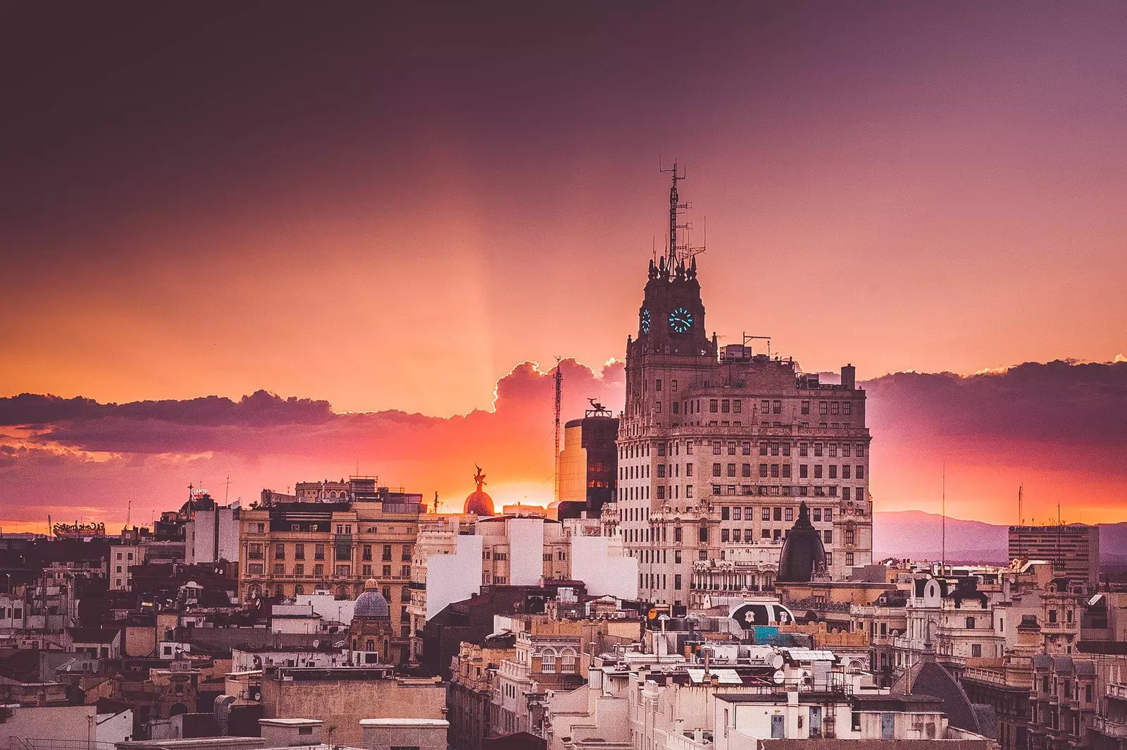 Lettera d'amore al cielo di Madrid