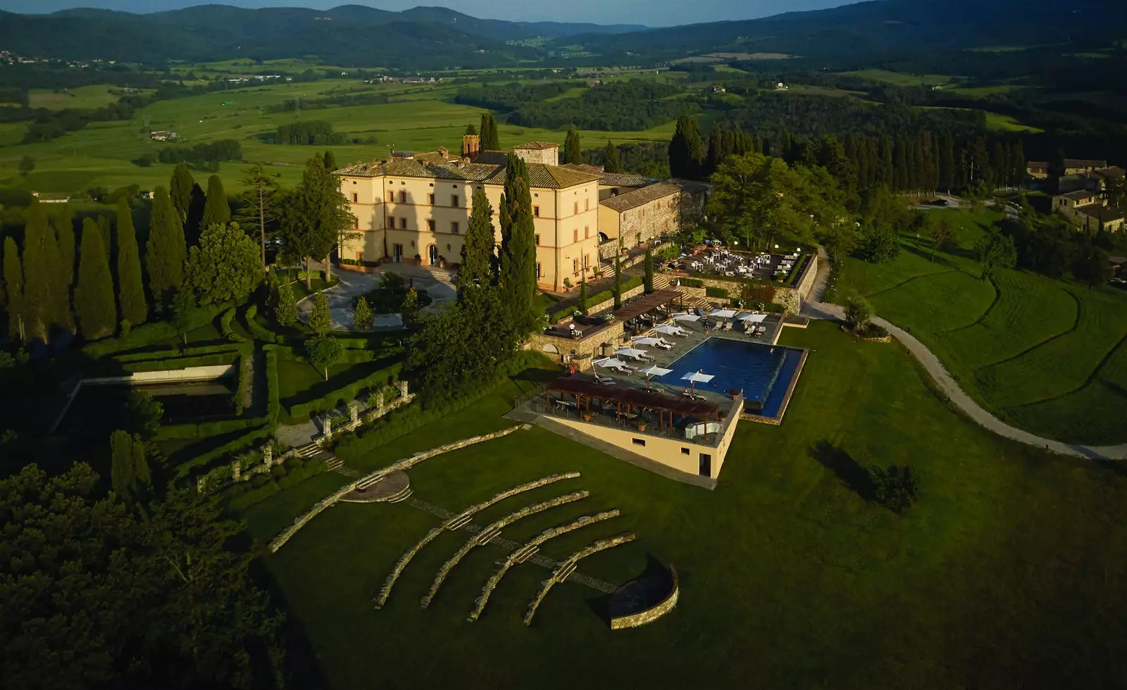 Castello di Casole, Toskana'yı takıntı haline getirecek kale