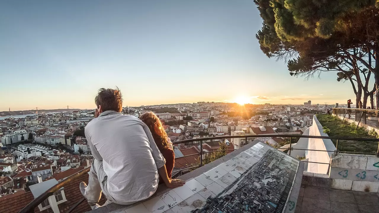 Noperschaftsliewen zu Lissabon existéiert an ass zu Alfama