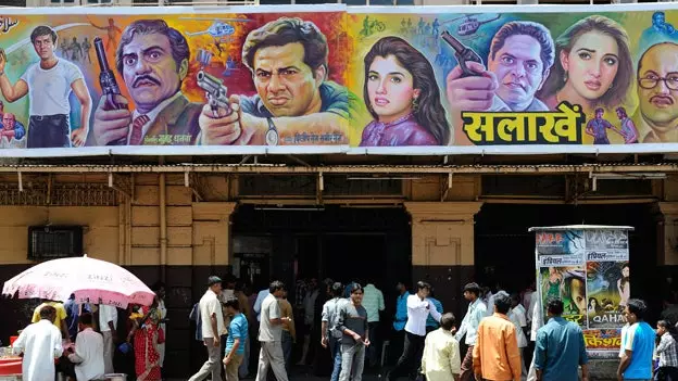 Bombay: berjalan melalui seratus tahun Bollywood