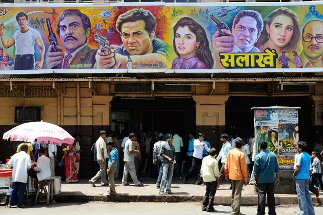 Mumbai tempat tinggal Bollywood