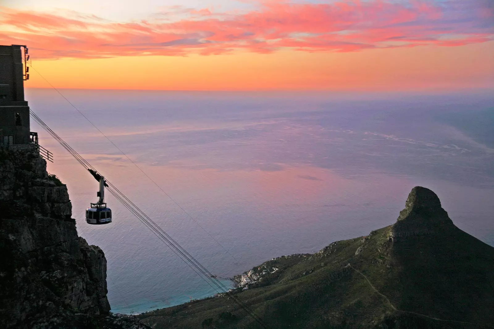 Masa Dağı Cape Town'dan Gün Batımı