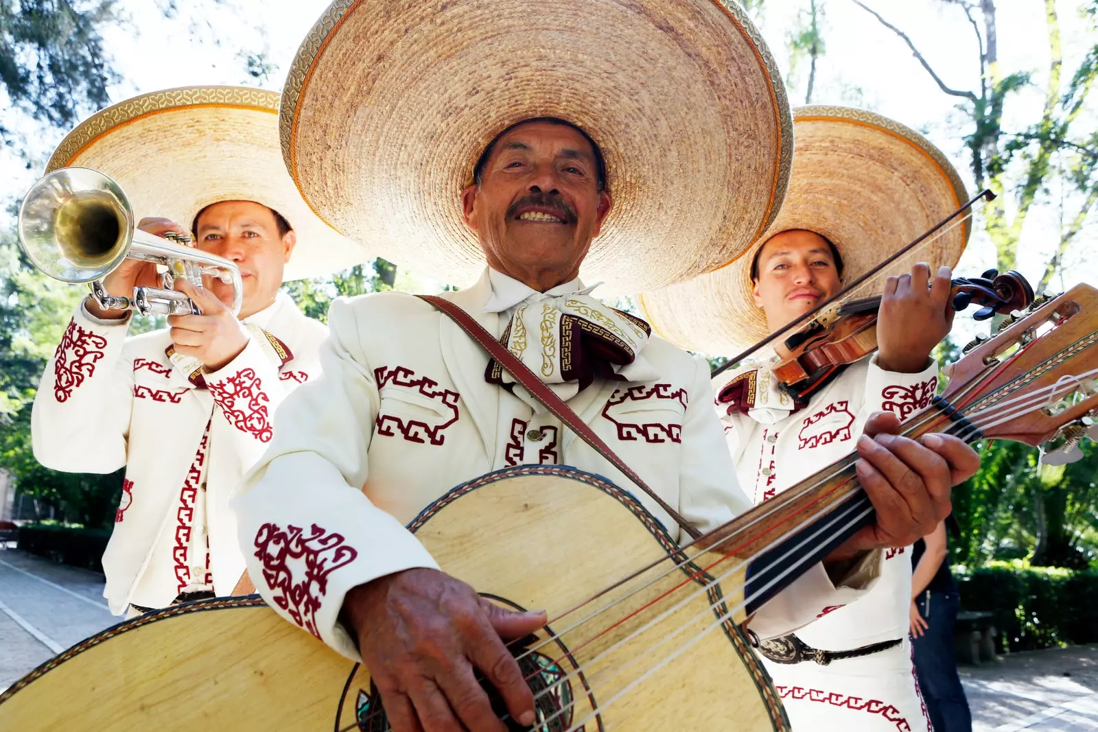 o trupă de mariachi