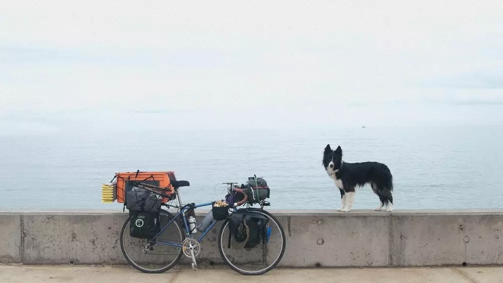 Aitor et Koda ou comment voyager à vélo avec son chien