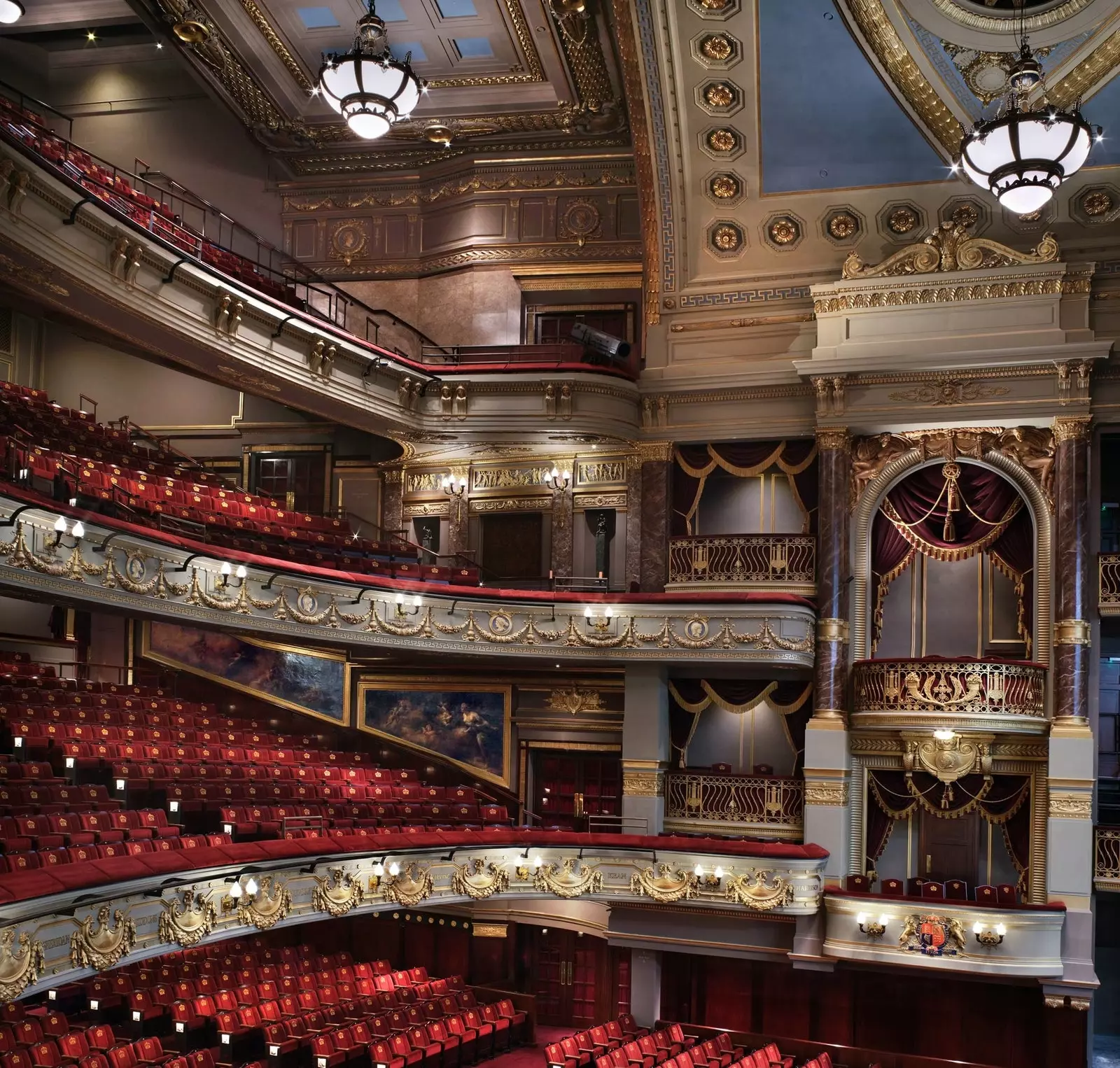 London's Theatre Royal Drury Lane heropent na historische restauratie 6349_4