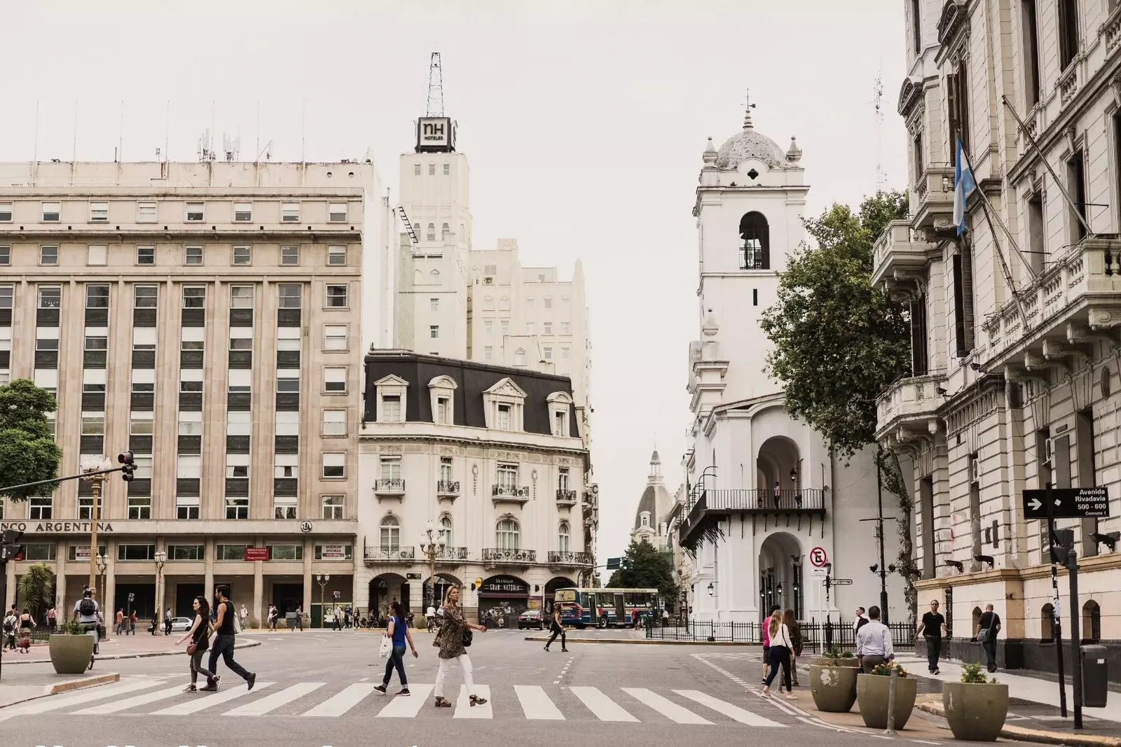 Cara terbaik untuk melawat Buenos Aires Dengan basikal