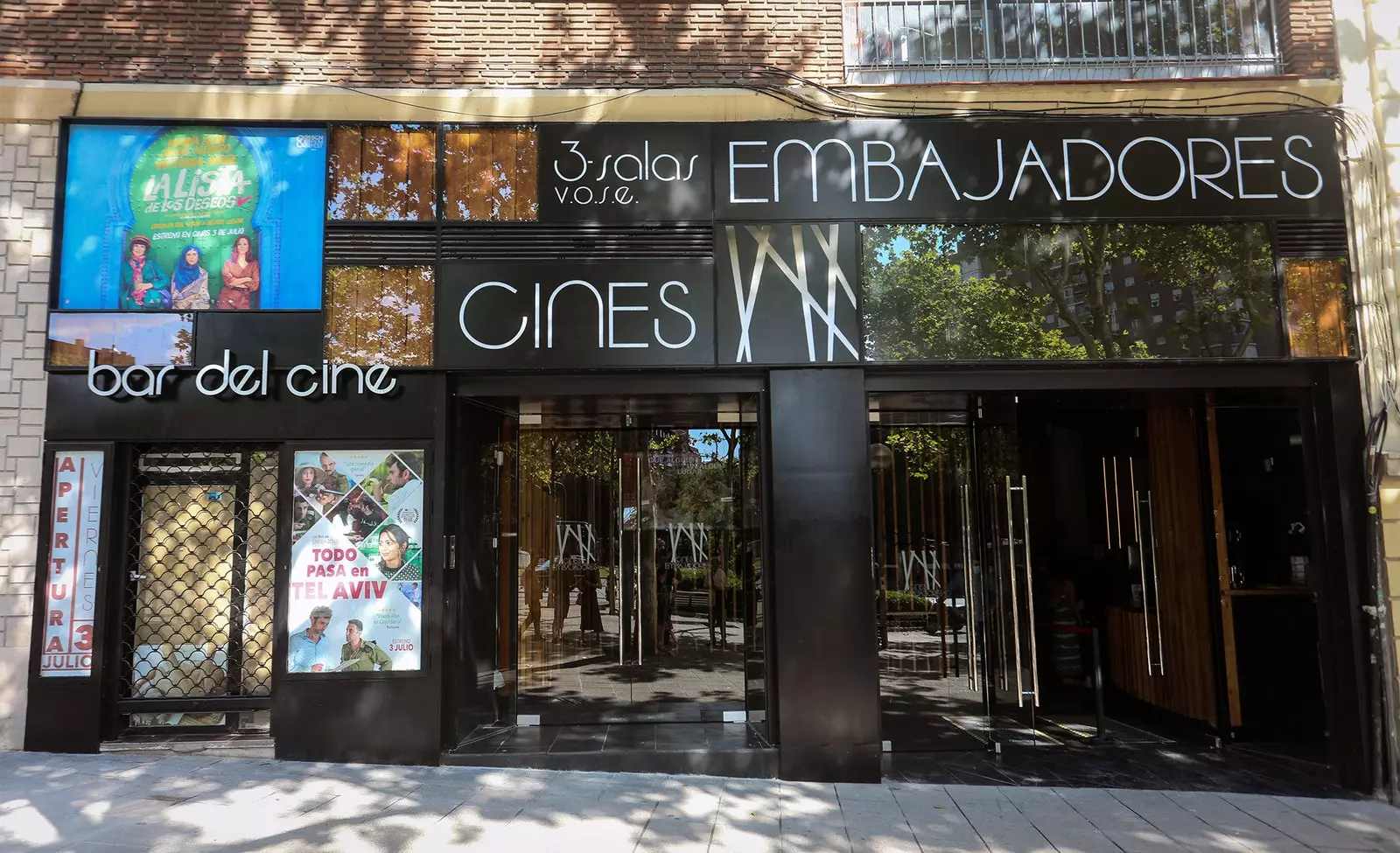 Įėjimas į Embajadores kino teatrus