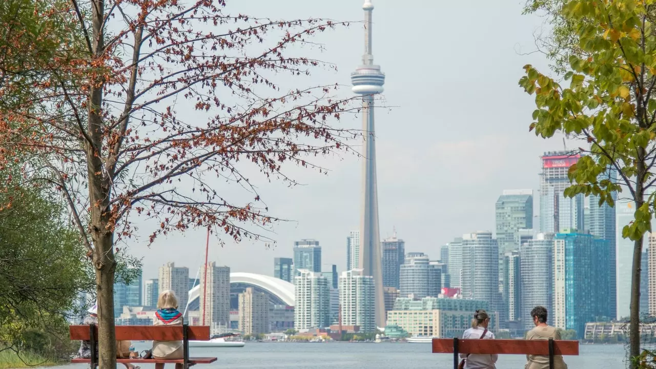 Ceļvedis Toronto kopā ar... Sage Paul