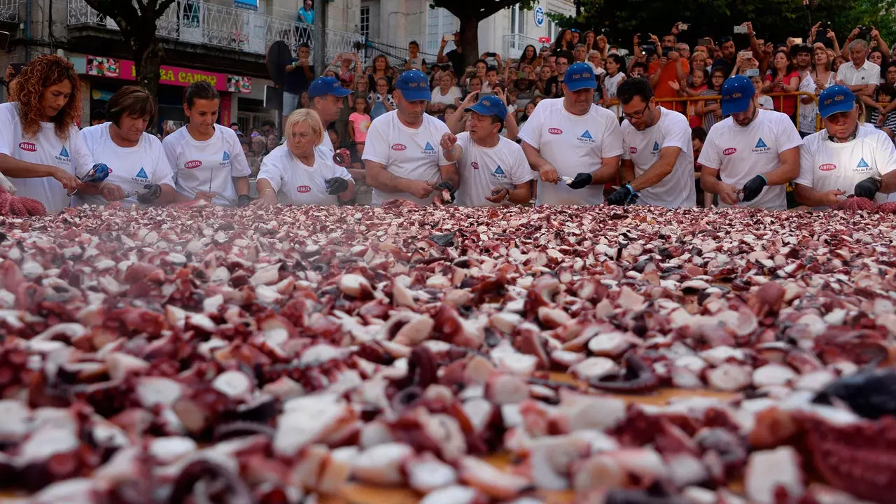 Festival gastronomi yang tidak boleh Anda lewatkan musim panas ini di Galicia