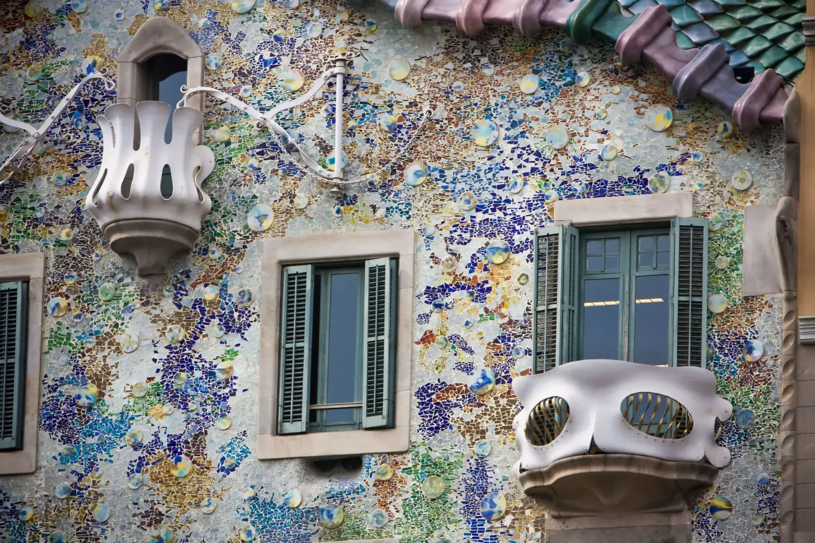 Casa Batlló một biểu tượng của Chủ nghĩa Hiện đại của Gaudí.