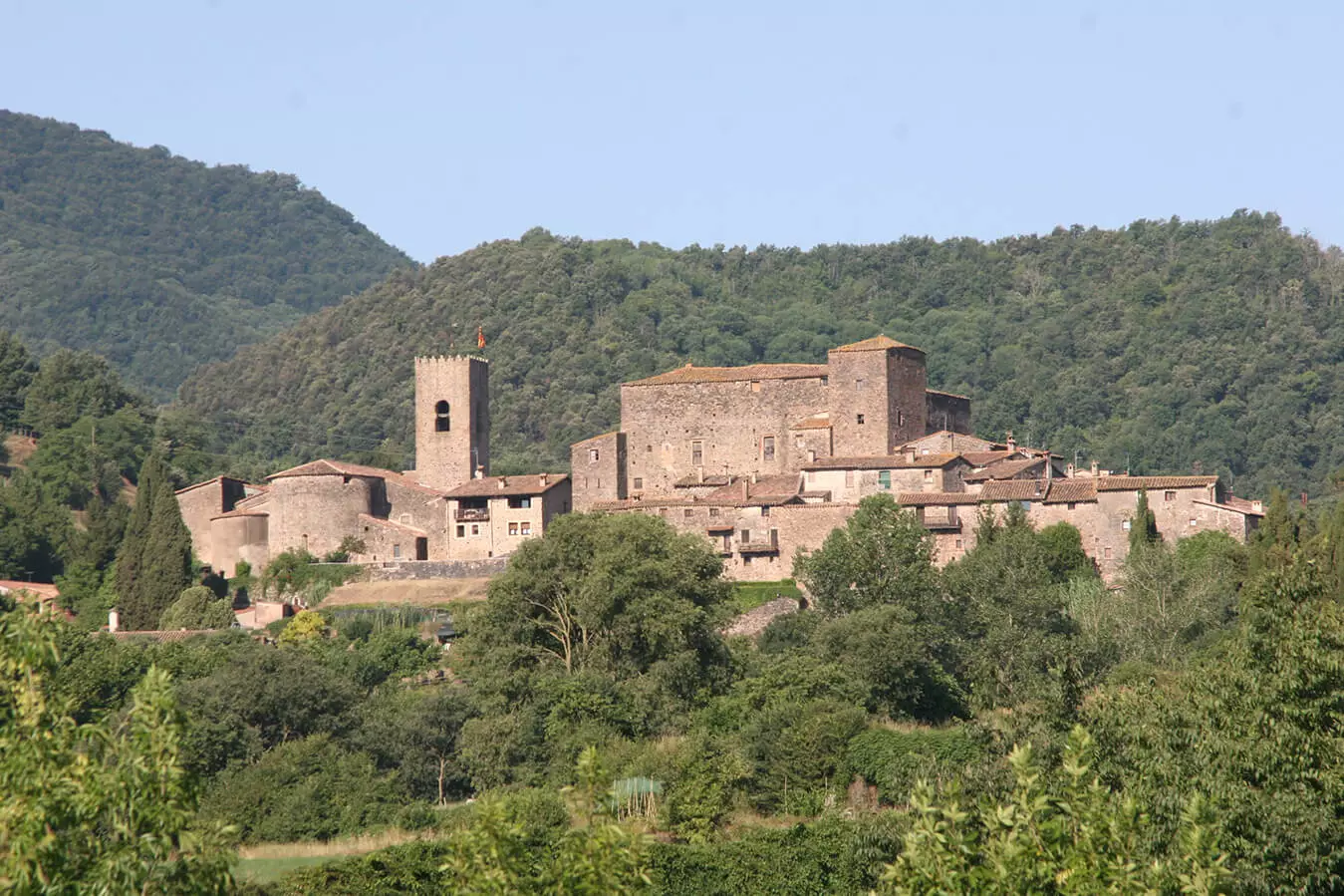 Panoramski pogled na Santa Pau.