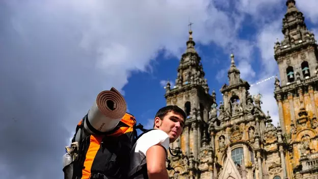 Wéi een sech um Camino de Santiago behuelen