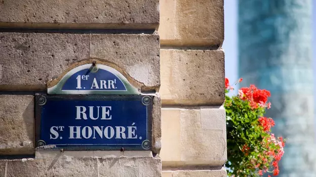 La Rue Saint-Honoré yoki butun Parijni bir ko'chada qanday ko'rish mumkin