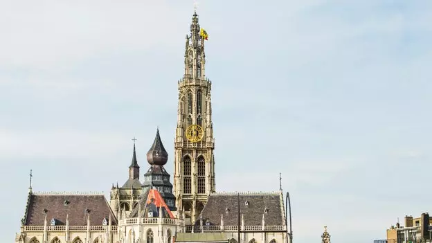 Antwerpen: visokonapetostna ustvarjalnost