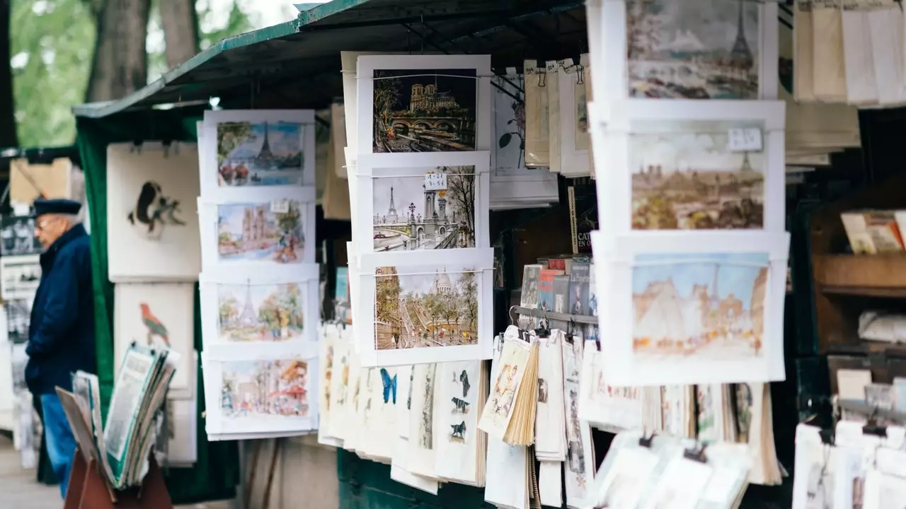 En promenad genom bouquinistes i Paris