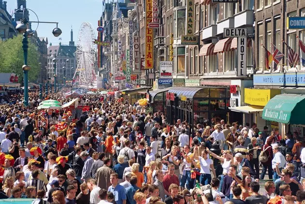 Marché le jour de la Reine