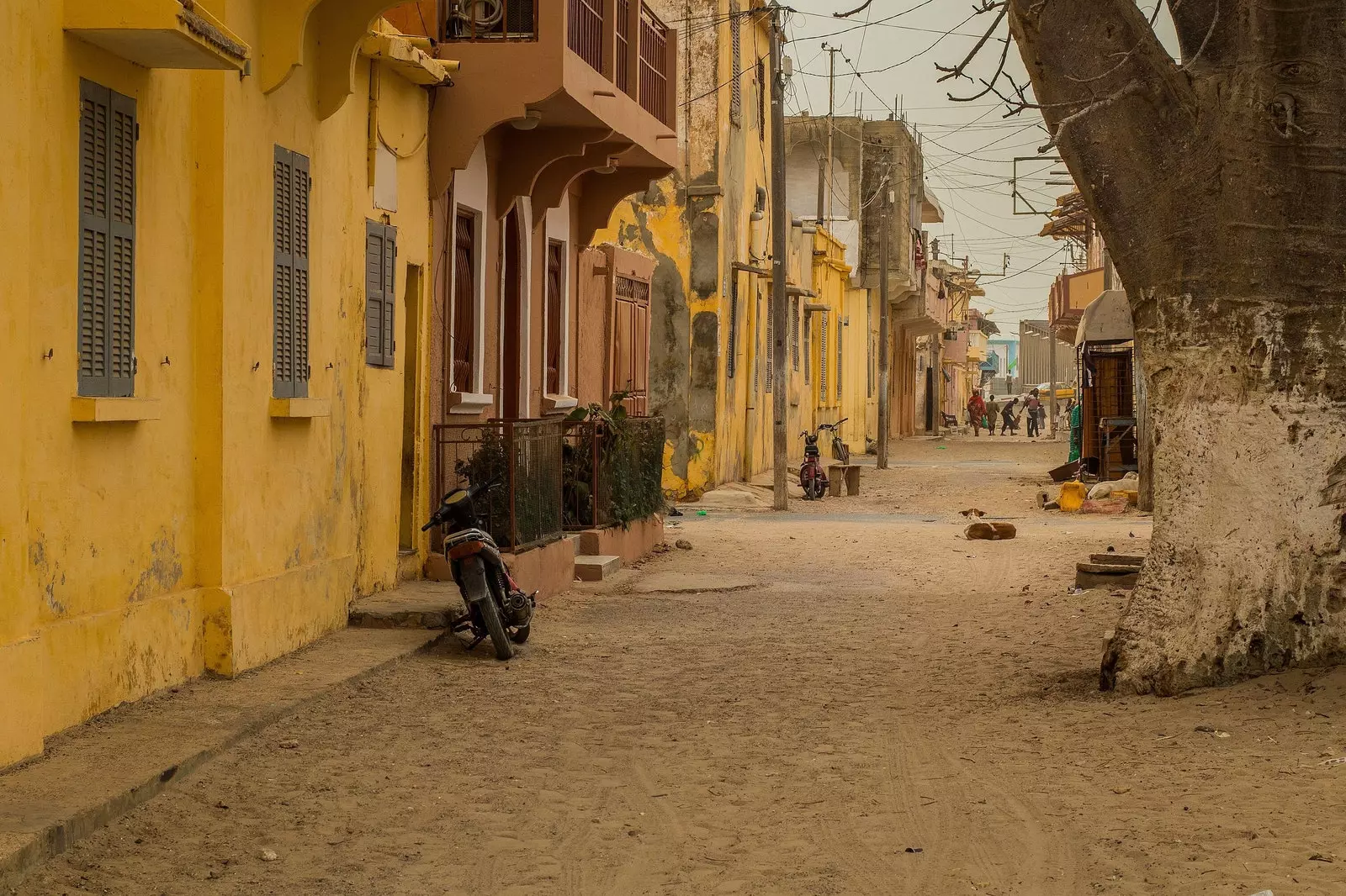 Stradă tipică din Saint Louis Senegal