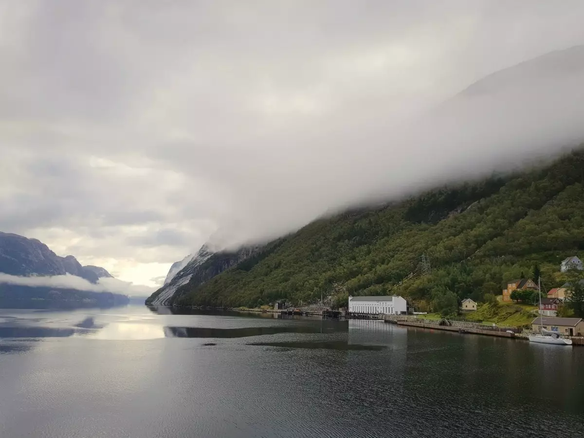 Flørli juurde pääseb ainult praamiga