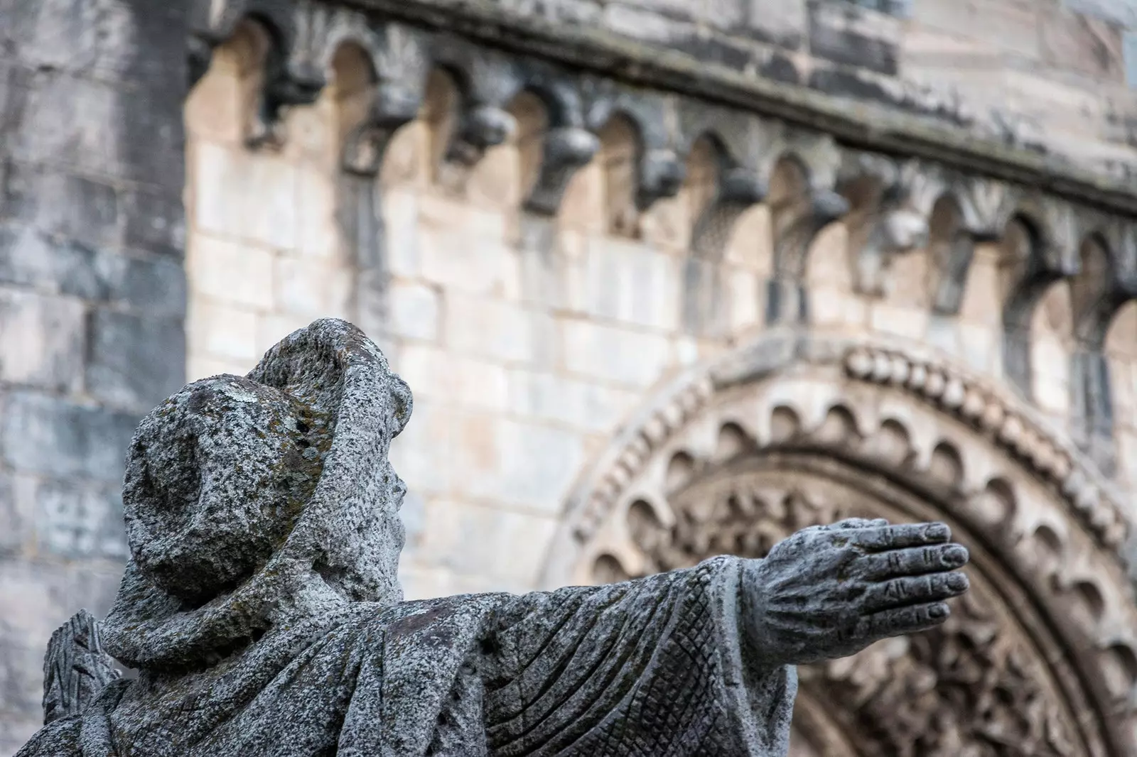 Il n'y a pas de chemin plus humain, plus mystique et produit de notre imagination que celui qui mène à Santiago