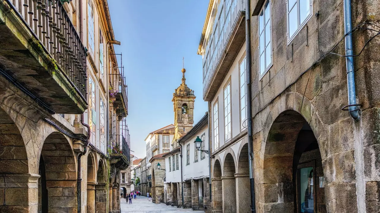 Santiago de Compostela door zijn honderdjarige pand