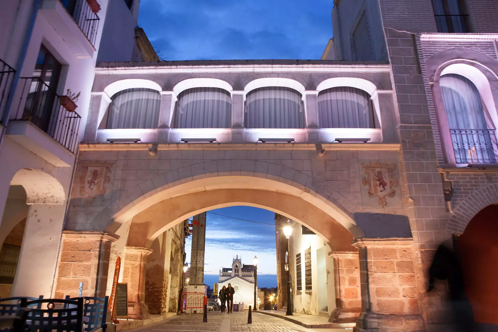 Peso Arch i Badajoz