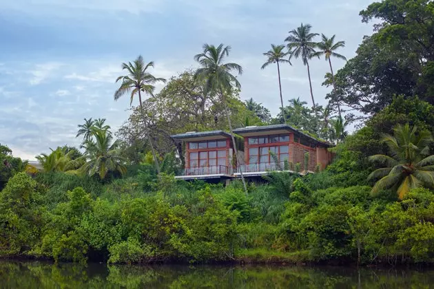 Tri-Lankan in Sri Lanka