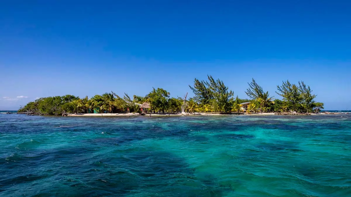 Coral Caye, die Privatinsel von Francis Ford Coppola, auf der Sie jetzt übernachten können