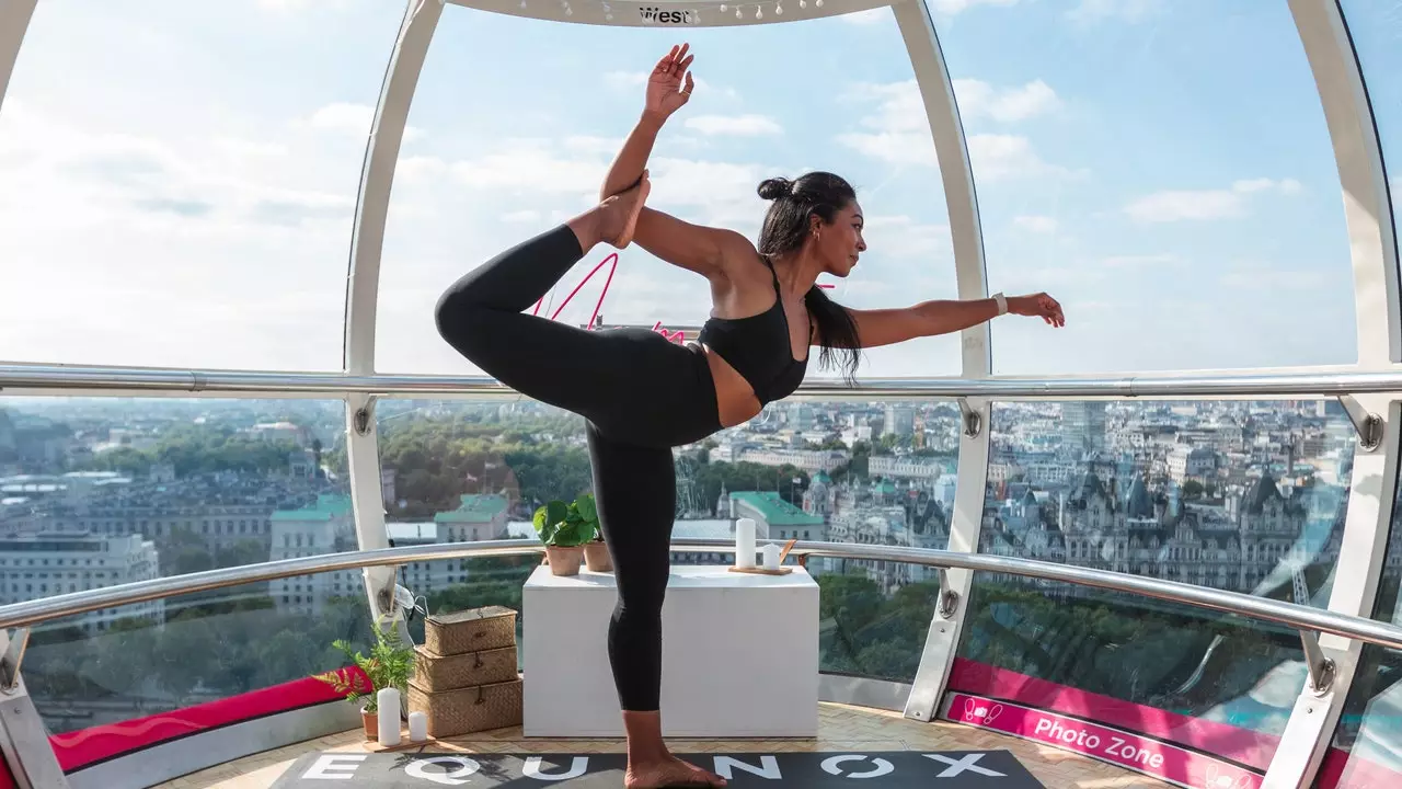 Ora puoi fare yoga e meditazione sul London Eye!